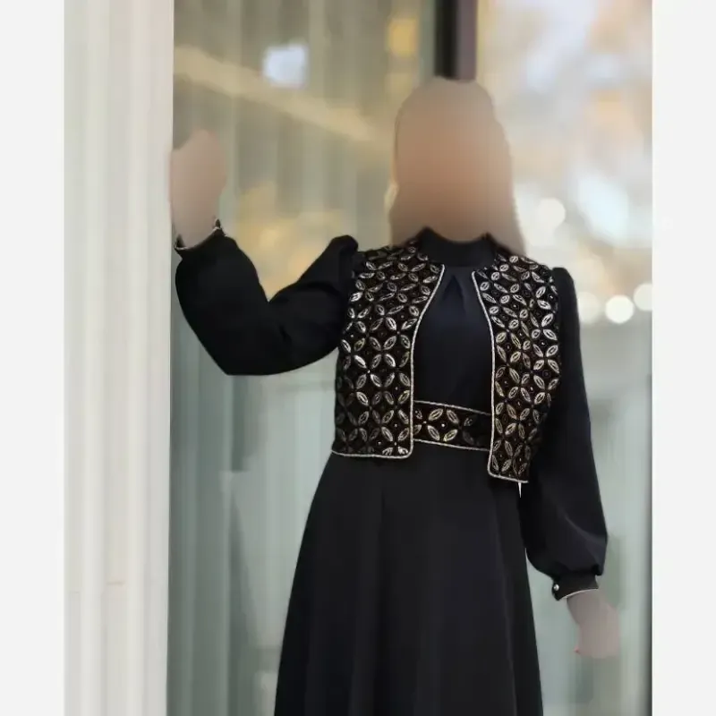 سه تیکه پیراهن و جلیقه و کمربند زرین کرپ مازراتی مشکی