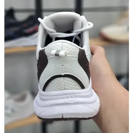 کفش اسپرت زنانه نیوبالانس 530 لژدار سفید قهوه ای