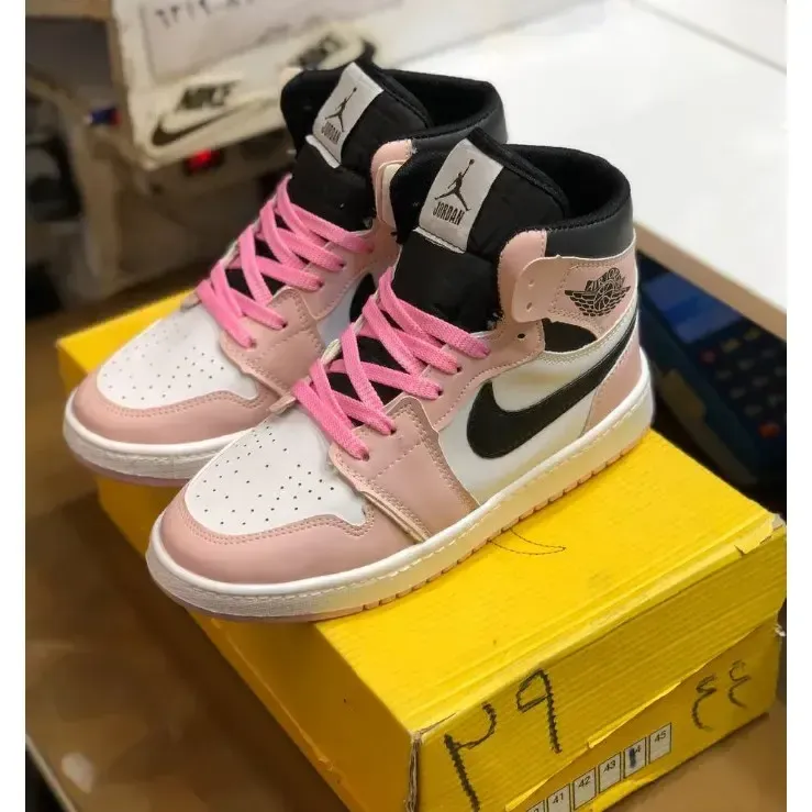کفش جردن ساقدار زنانه نایک سفید طوسی چرم صنعتی PVC